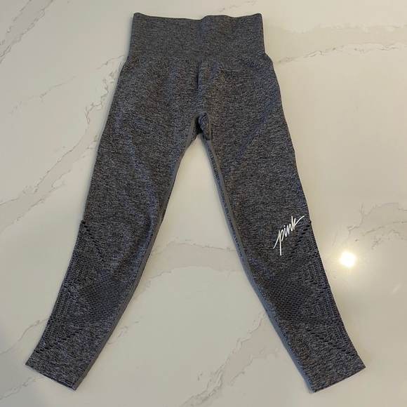 PINK Seamless Cool & Comfy Heather Grey Crop Legging - Picture 5 of 7